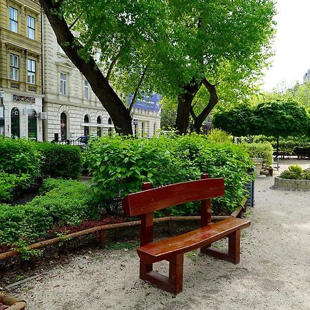 Liszt Ferenc Boutique Apartment Budapest Eksteriør billede