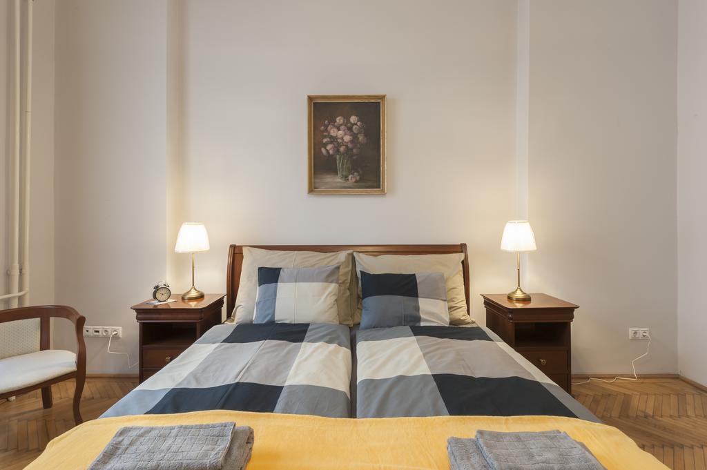 Liszt Ferenc Boutique Apartment Budapest Eksteriør billede