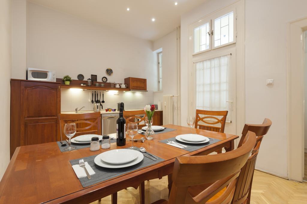 Liszt Ferenc Boutique Apartment Budapest Eksteriør billede
